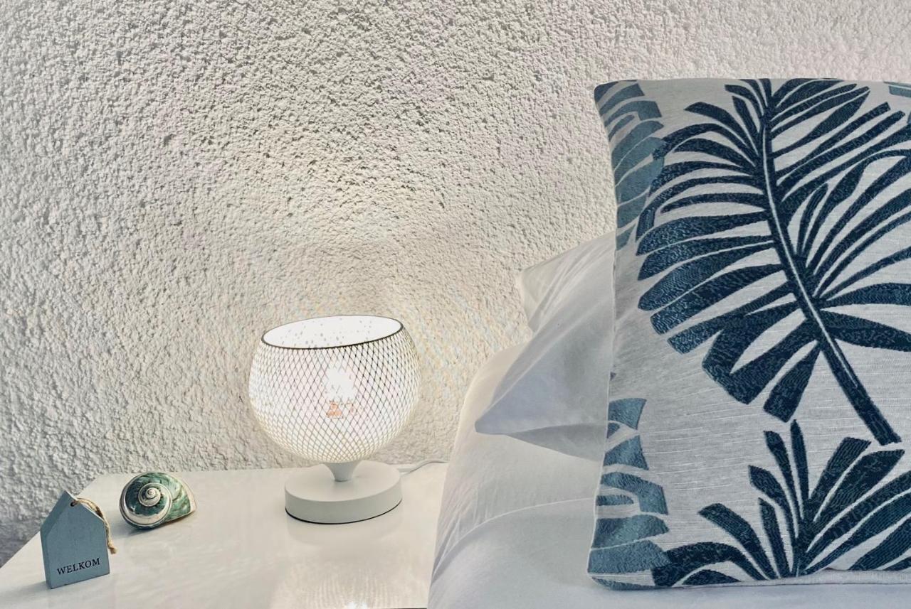 Historic Building The Palm Backyard Studio-Apartment Willemstad, Curacao Feel Home Away From Home Екстериор снимка